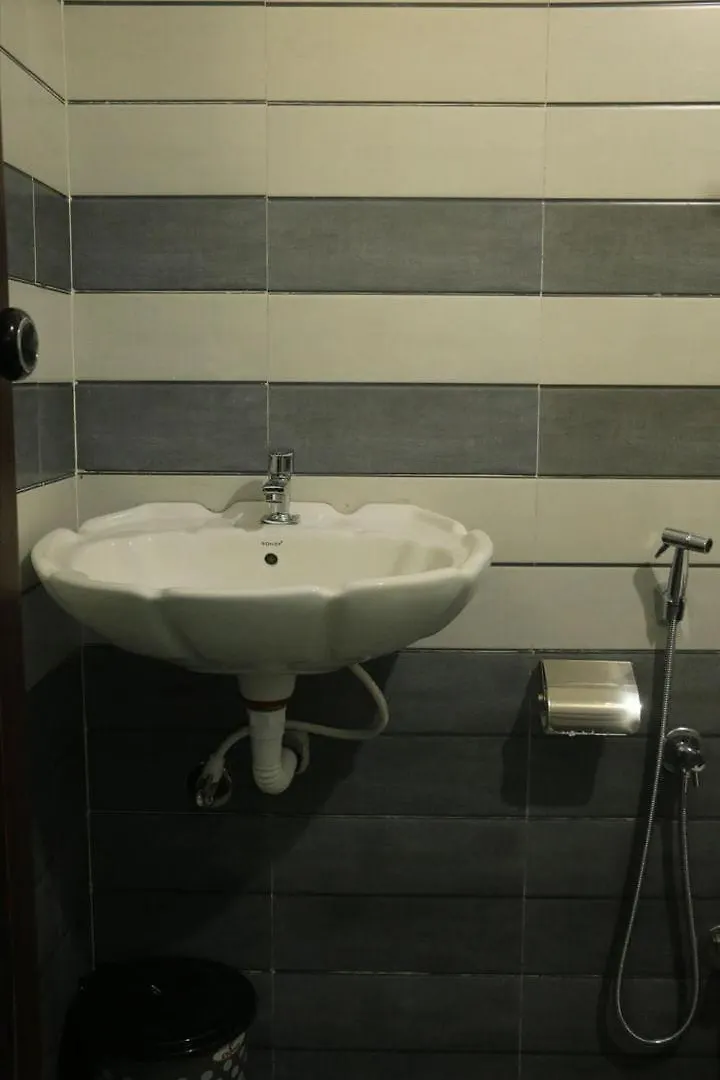 Silent Spring Homestay Anachal